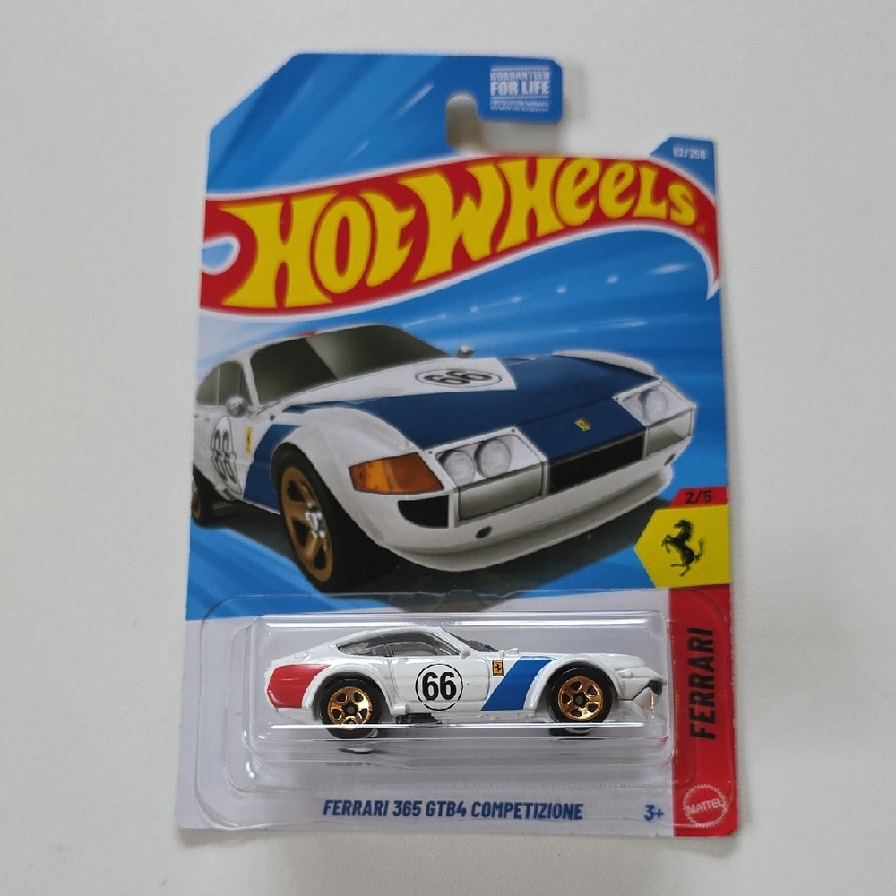 Hot Wheels Ferrari 365 GTB4 Competizione Toy Car